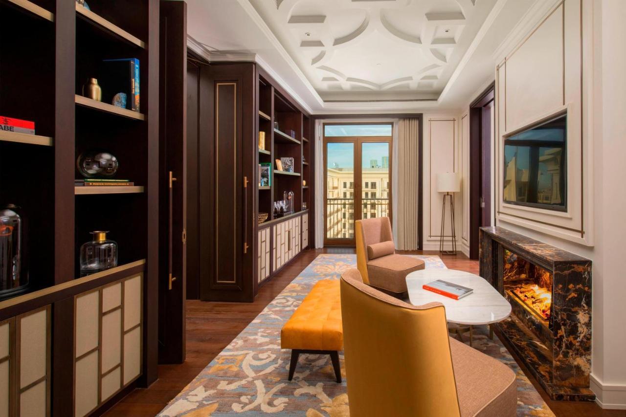 The St. Regis Astana Hotel Luaran gambar A suite at the hotel