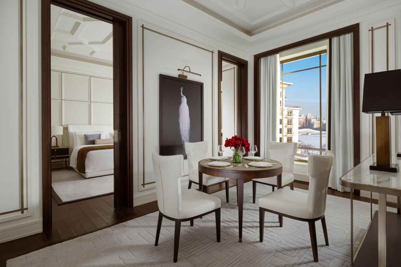 The St. Regis Astana Hotel Luaran gambar Interior of a suite