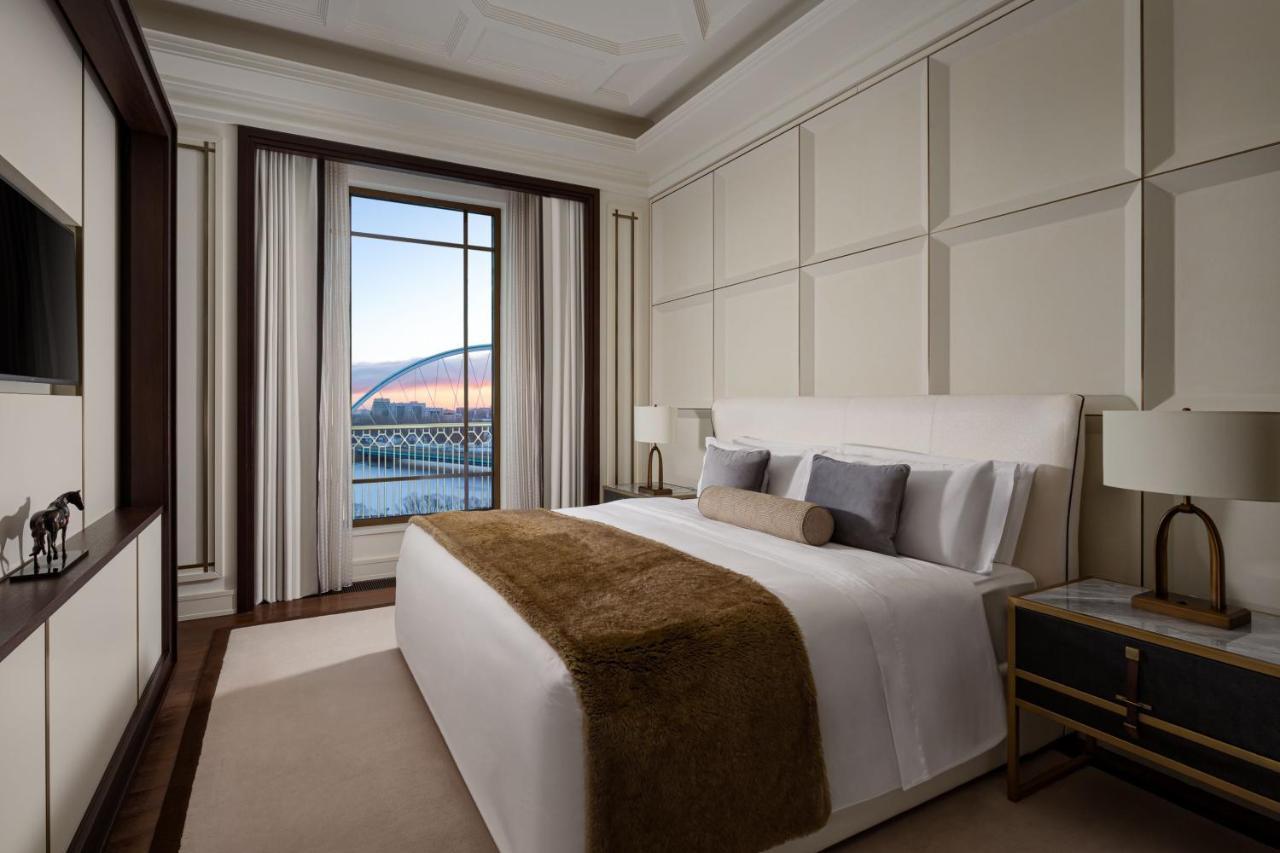 The St. Regis Astana Hotel Luaran gambar A bedroom in the 2018-launched Silver Muse
