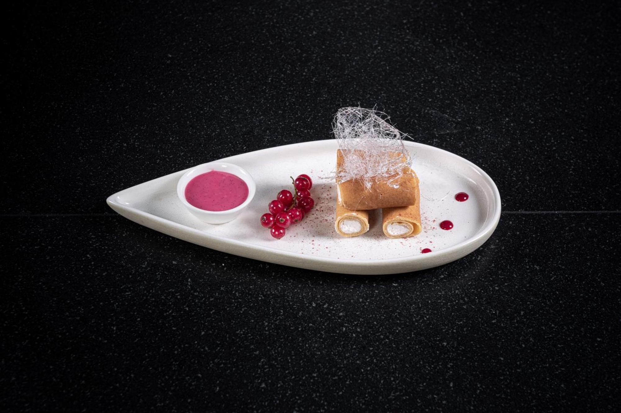 The St. Regis Astana Hotel Luaran gambar A dessert