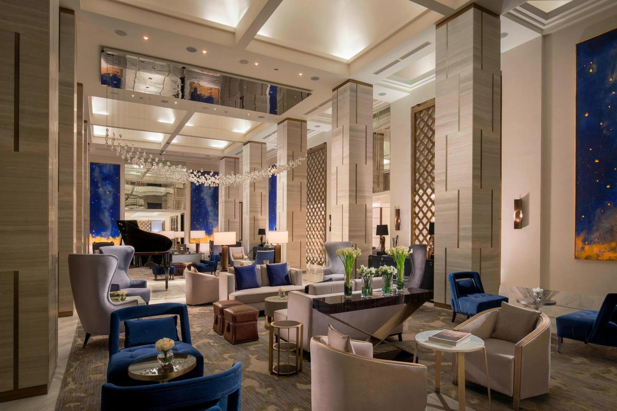 The St. Regis Astana Hotel Luaran gambar The lobby